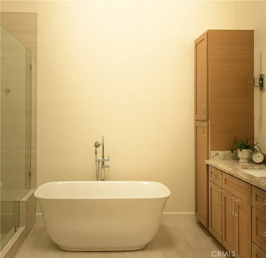 3317 View Pointe Drive Westlake Village, CA 91361