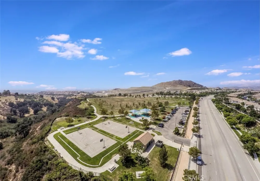 12826 Via Donatello Porter Ranch, CA 91326