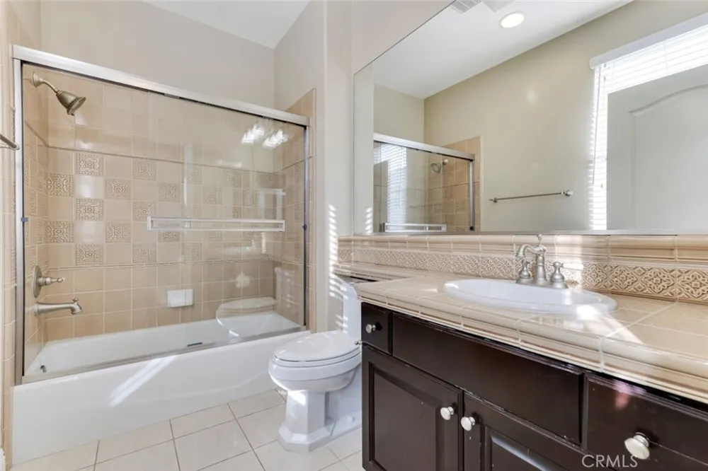 12826 Via Donatello Porter Ranch, CA 91326