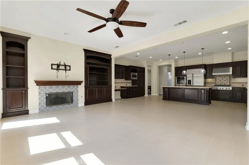 12826 Via Donatello Porter Ranch, CA 91326