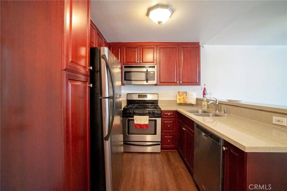 5510 Owensmouth Avenue #209 Woodland Hills, CA 91367