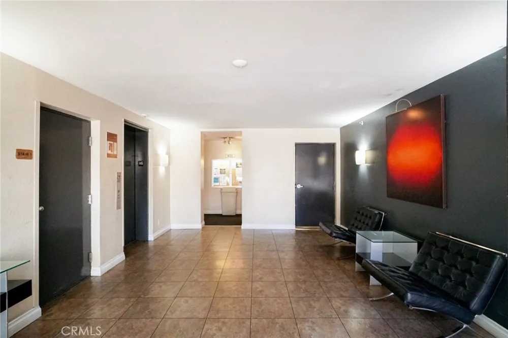 5510 Owensmouth Avenue #209 Woodland Hills, CA 91367