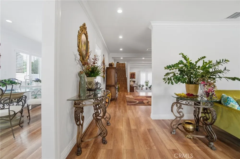 6139 Jamieson Encino, CA 91316