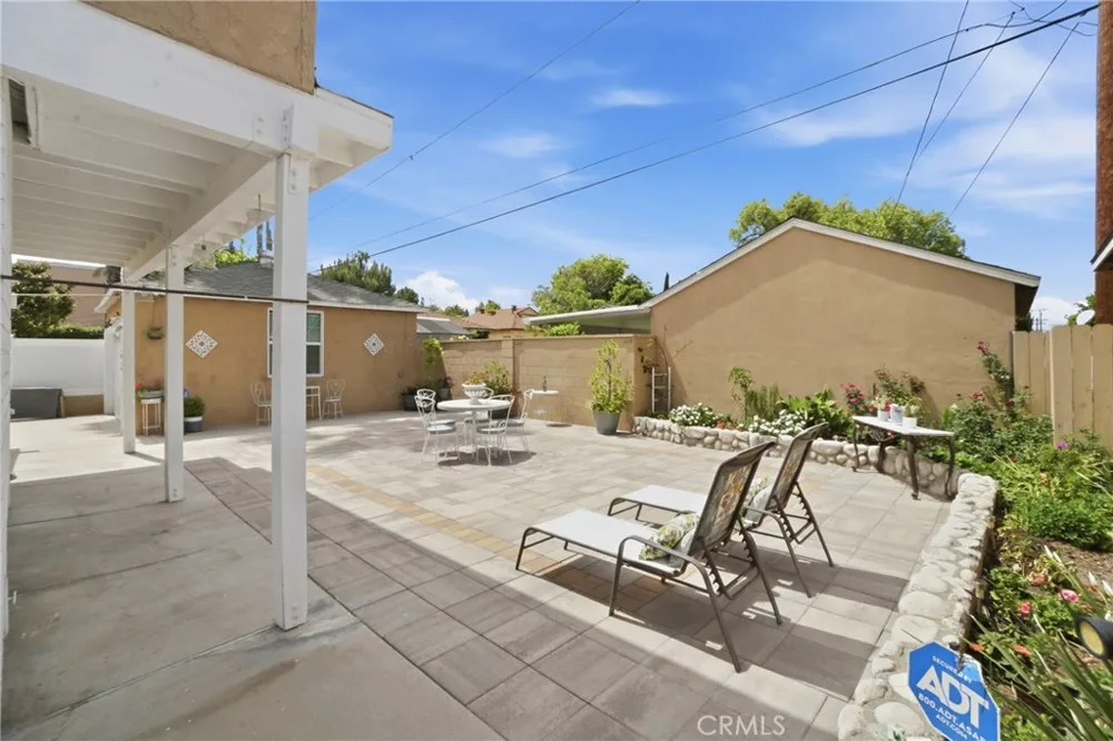 6139 Jamieson Encino, CA 91316