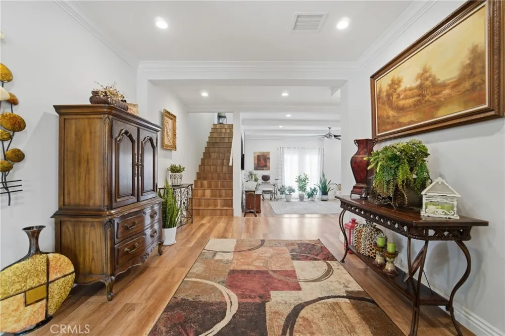 6139 Jamieson Encino, CA 91316