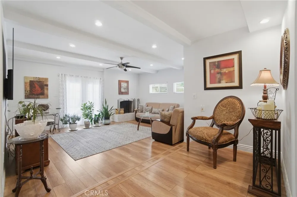 6139 Jamieson Encino, CA 91316