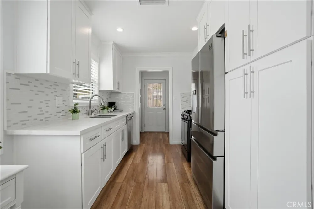 6139 Jamieson Encino, CA 91316