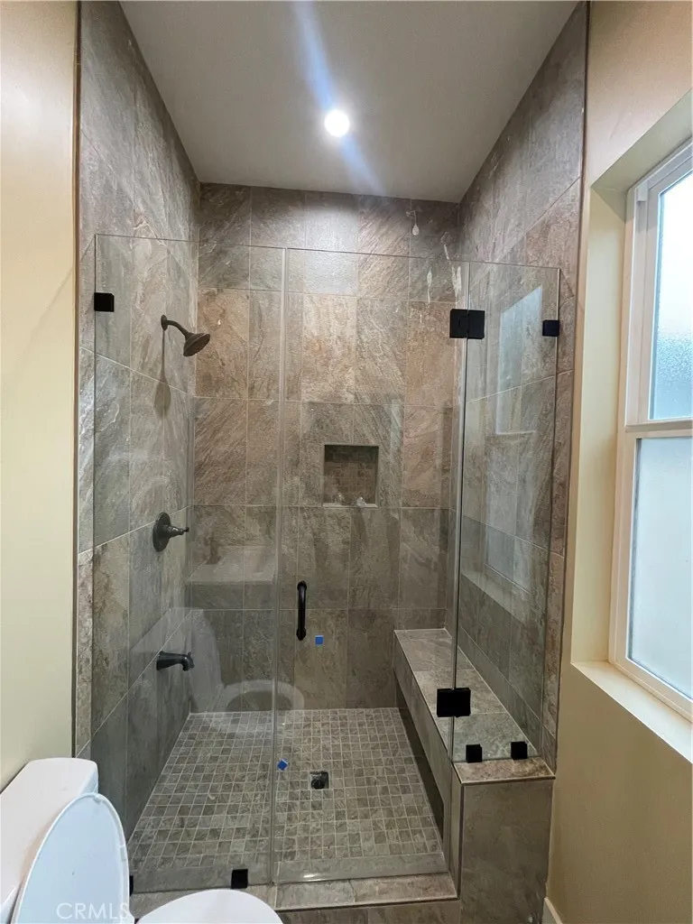 18815 Hart Street Reseda, CA 91335