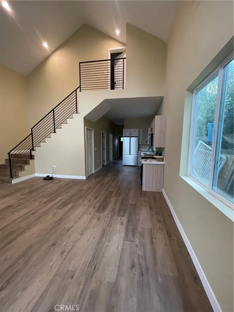 18815 Hart Street Reseda, CA 91335