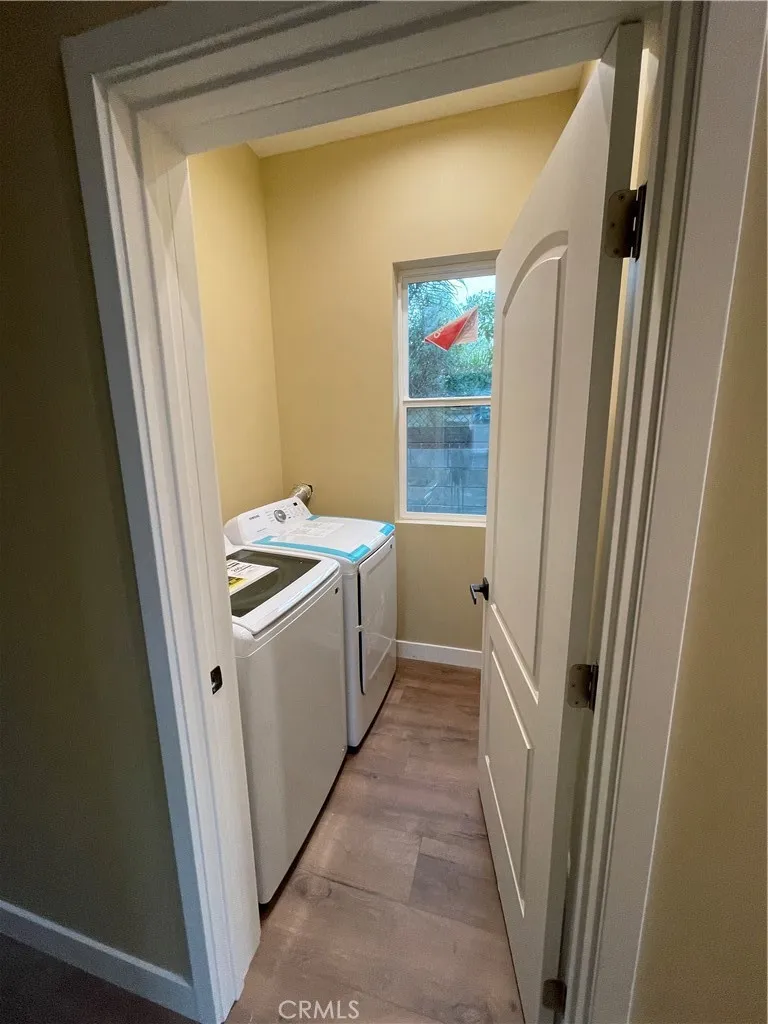 18815 Hart Street Reseda, CA 91335