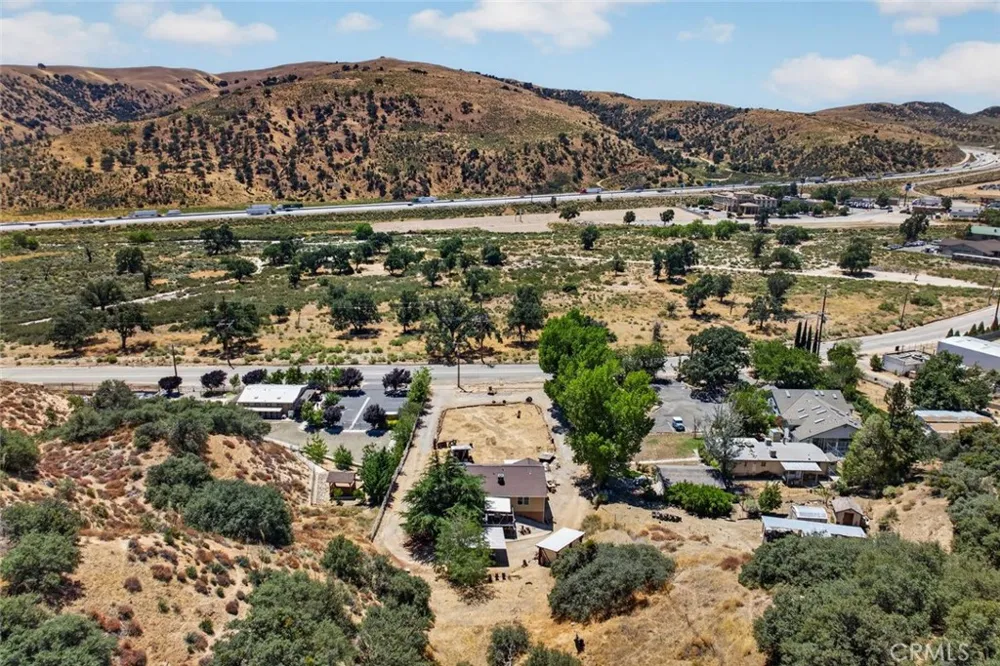871 Lebec Rd Lebec, CA 93243