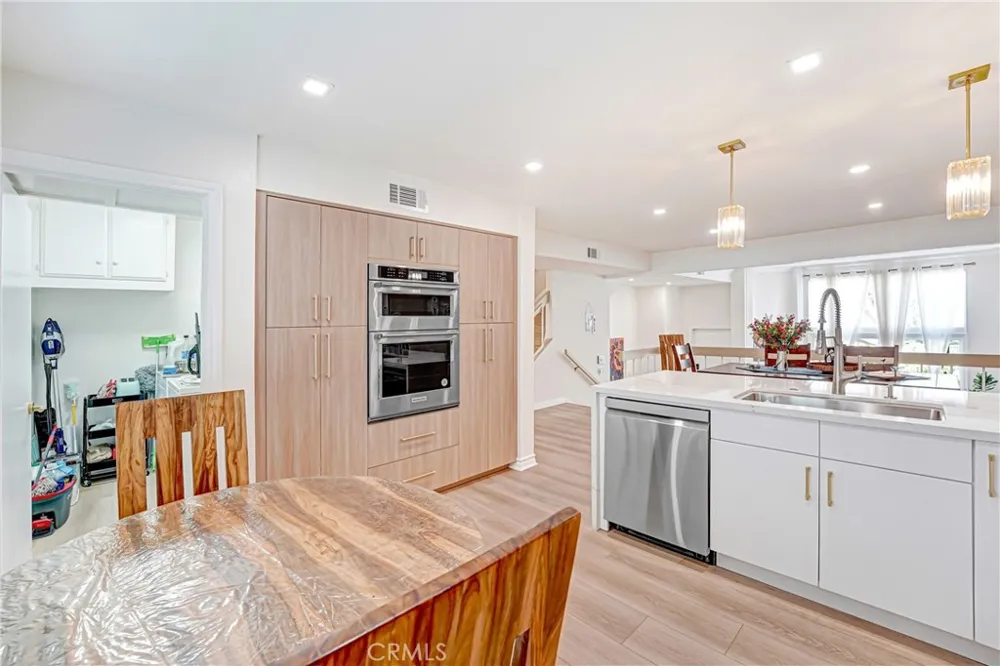 6225 Nita Avenue Woodland Hills, CA 91367