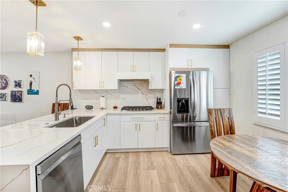 6225 Nita Avenue Woodland Hills, CA 91367