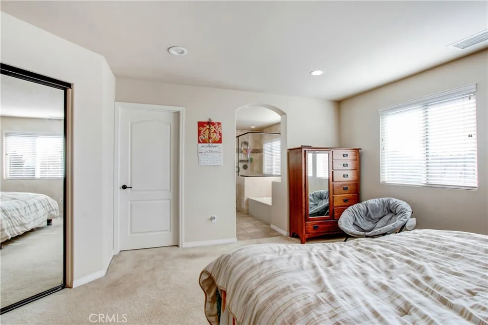 20724 Napa Winnetka, CA 91306