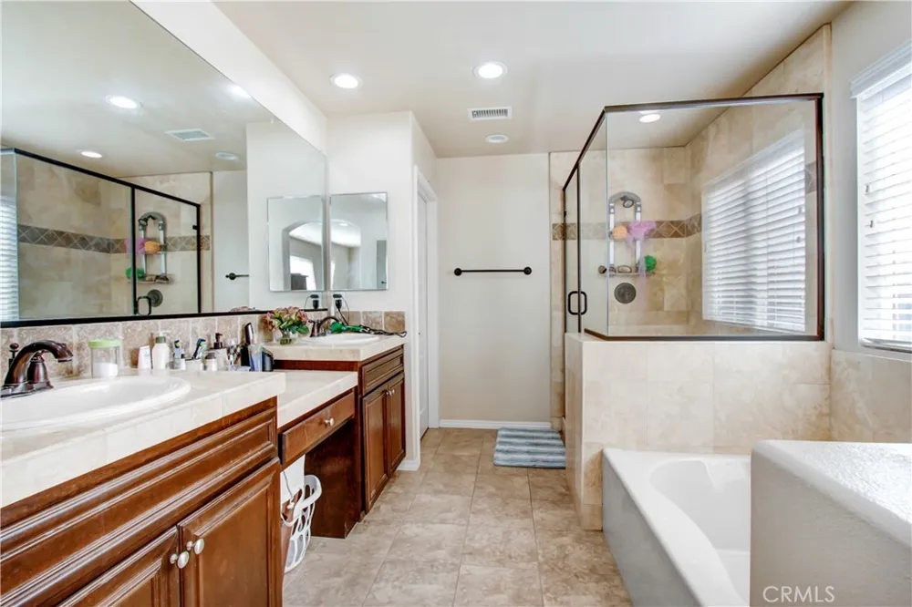 20724 Napa Winnetka, CA 91306