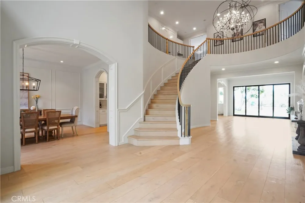 25418 Cumberland Calabasas, CA 91302