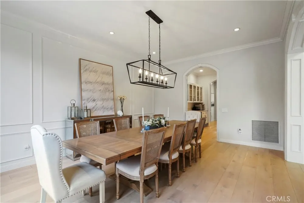 25418 Cumberland Calabasas, CA 91302