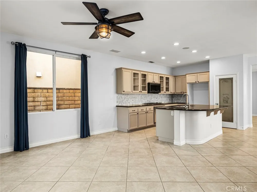 28911 Mirada Circulo Valencia, CA 91354
