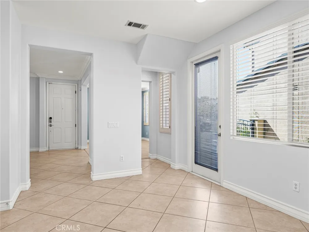 28911 Mirada Circulo Valencia, CA 91354