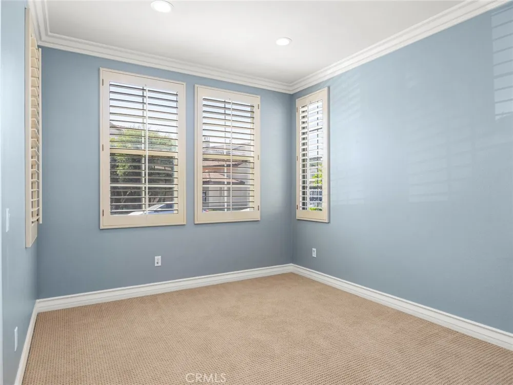 28911 Mirada Circulo Valencia, CA 91354