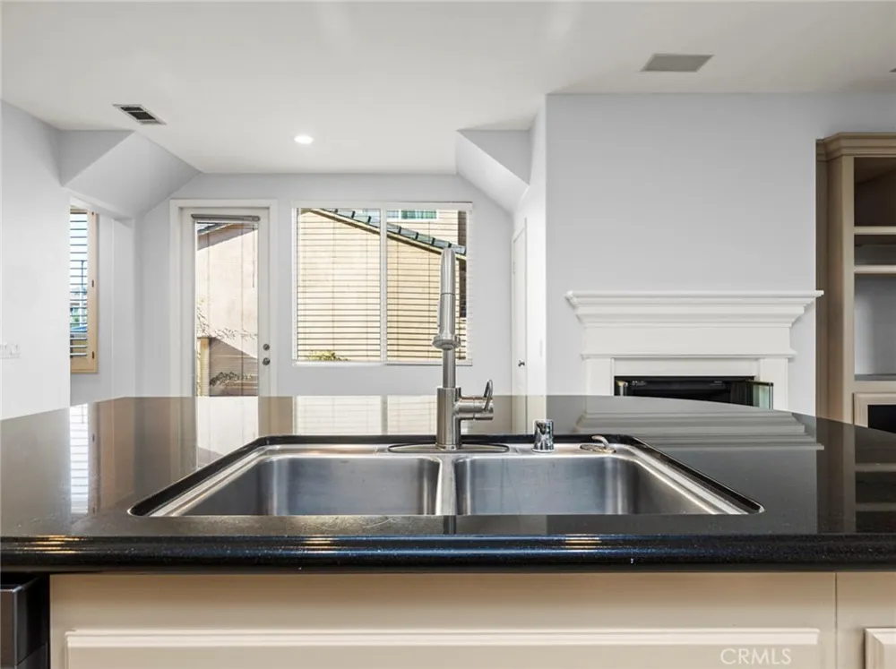 28911 Mirada Circulo Valencia, CA 91354