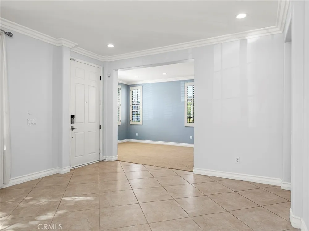 28911 Mirada Circulo Valencia, CA 91354