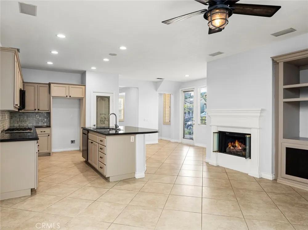 28911 Mirada Circulo Valencia, CA 91354