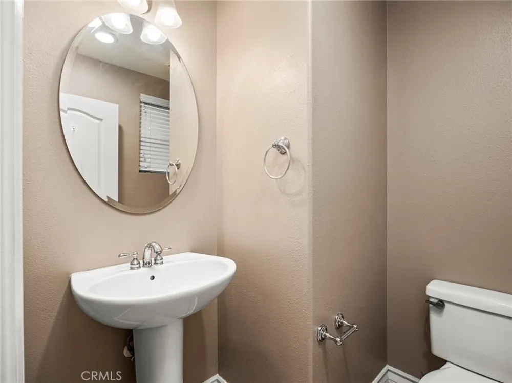 28911 Mirada Circulo Valencia, CA 91354