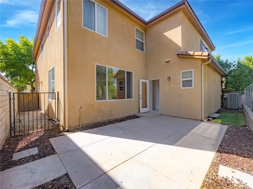 28911 Mirada Circulo Valencia, CA 91354