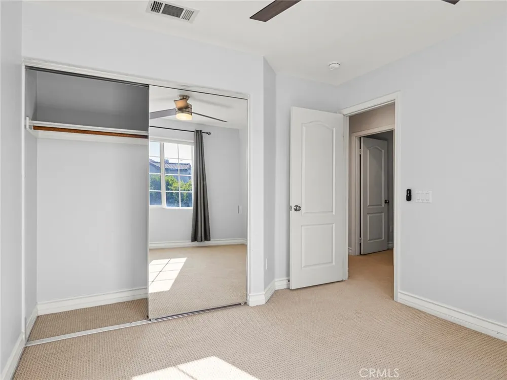 28911 Mirada Circulo Valencia, CA 91354