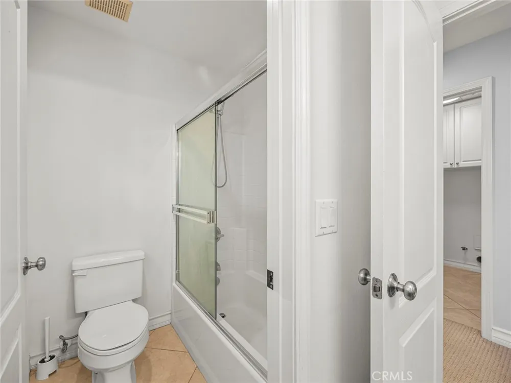 28911 Mirada Circulo Valencia, CA 91354