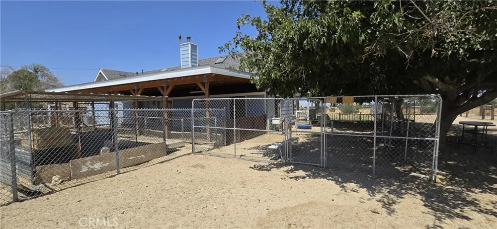 7806 E Avenue U Littlerock, CA 93543
