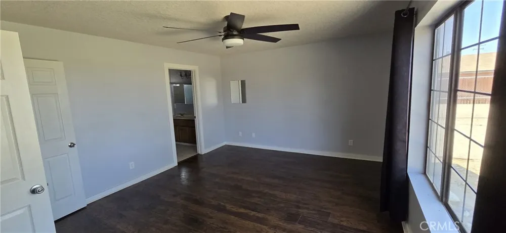 7806 E Avenue U Littlerock, CA 93543