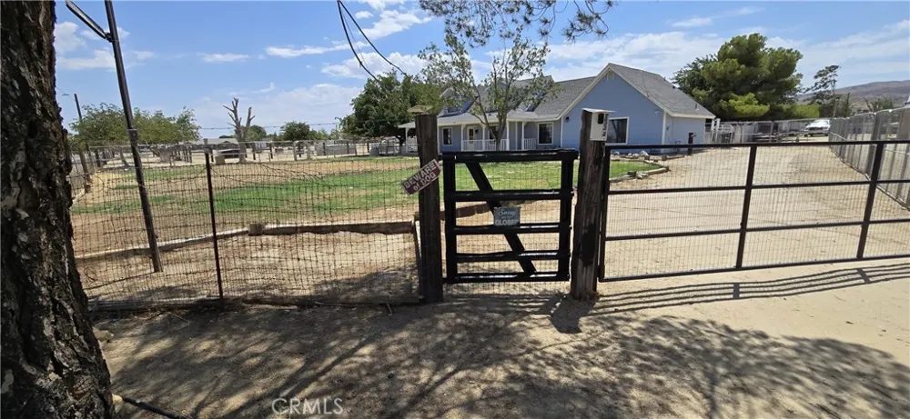 7806 E Avenue U Littlerock, CA 93543