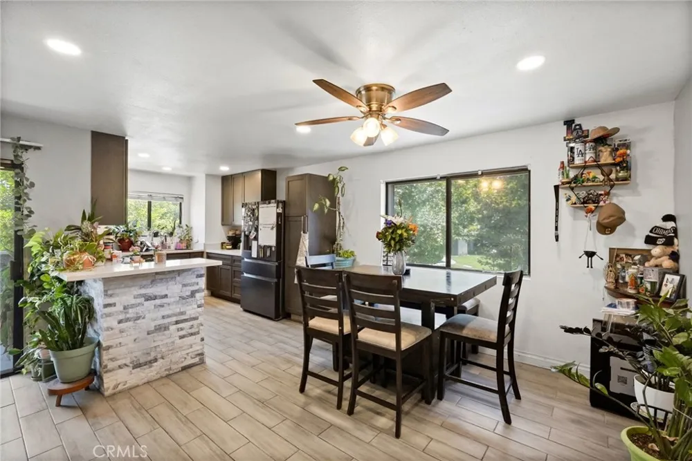 12454 Ralston #6 Sylmar, CA 91342