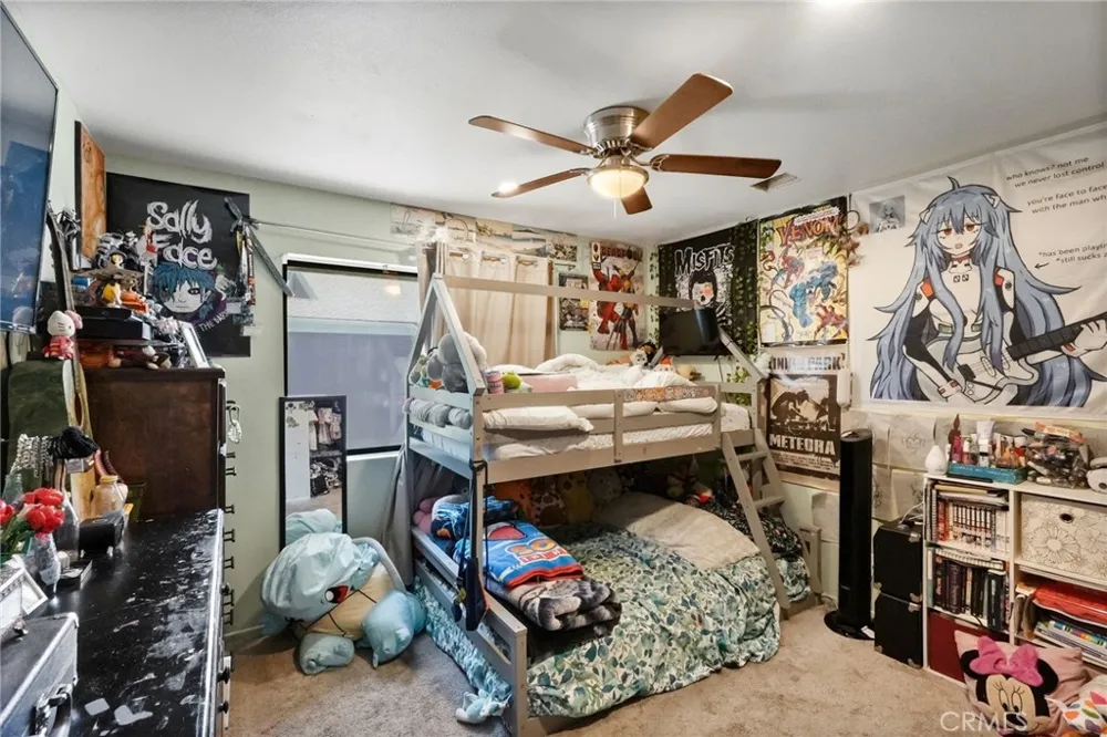 12454 Ralston #6 Sylmar, CA 91342