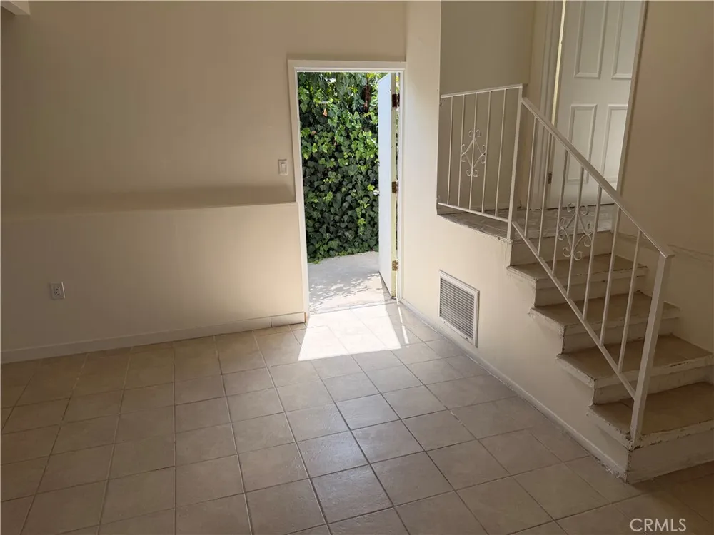 14338 Herron Street Sylmar, CA 91342