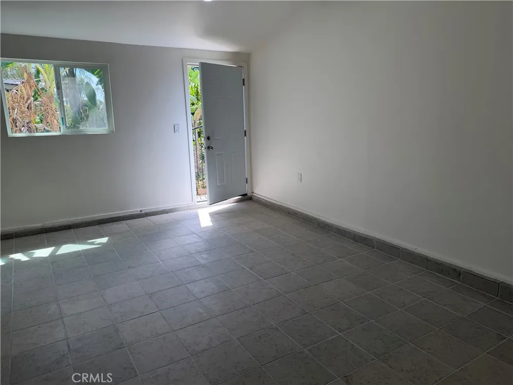14338 Herron Street Sylmar, CA 91342