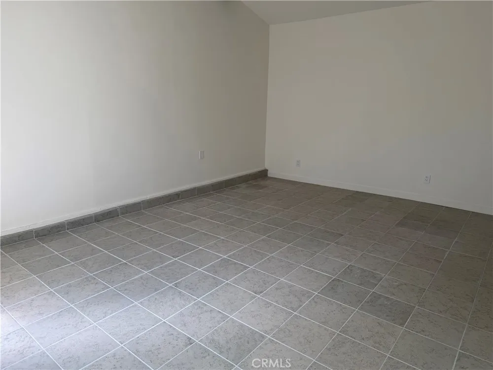 14338 Herron Street Sylmar, CA 91342
