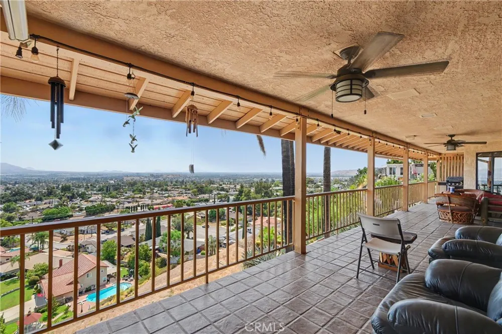 2421 Willow San Bernardino, CA 92404