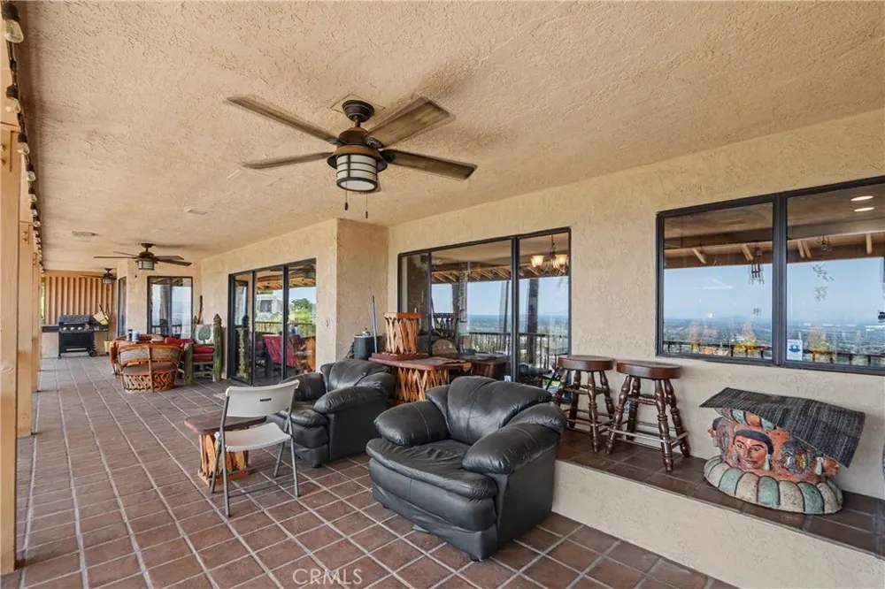 2421 Willow San Bernardino, CA 92404