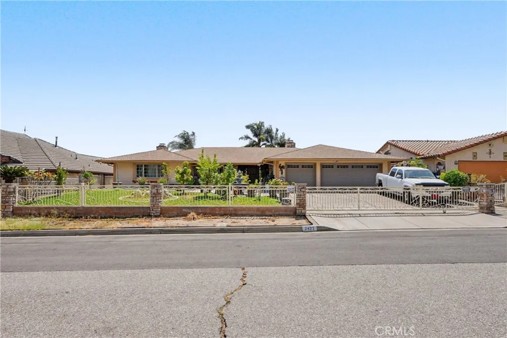 2421 Willow San Bernardino, CA 92404