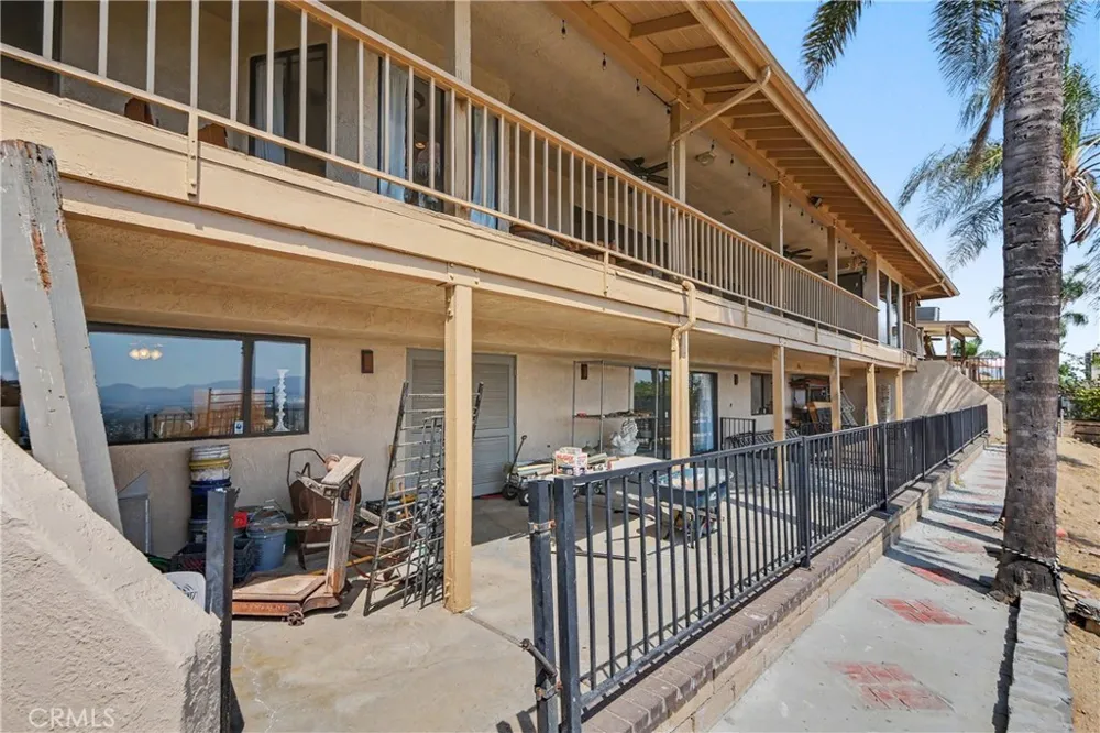 2421 Willow San Bernardino, CA 92404