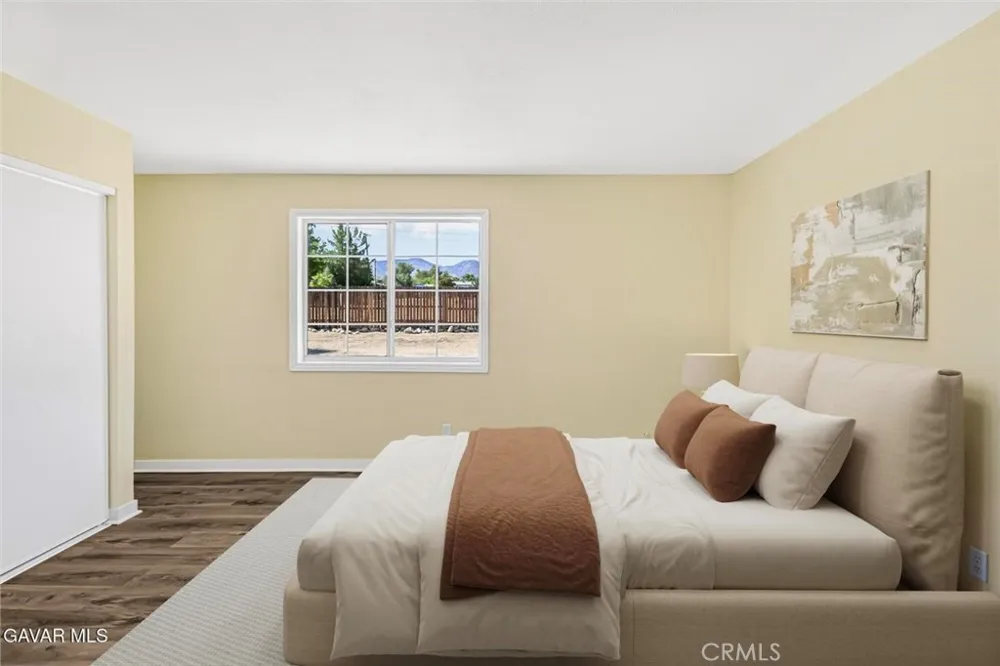 13116 E East Avenue W10 Pearblossom, CA 93553