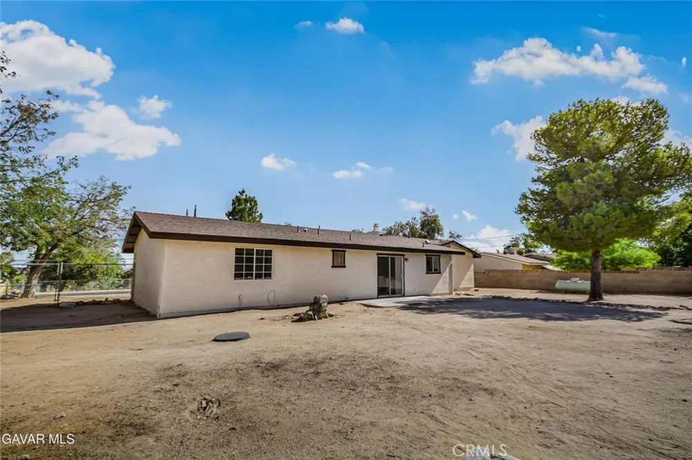 13116 E East Avenue W10 Pearblossom, CA 93553