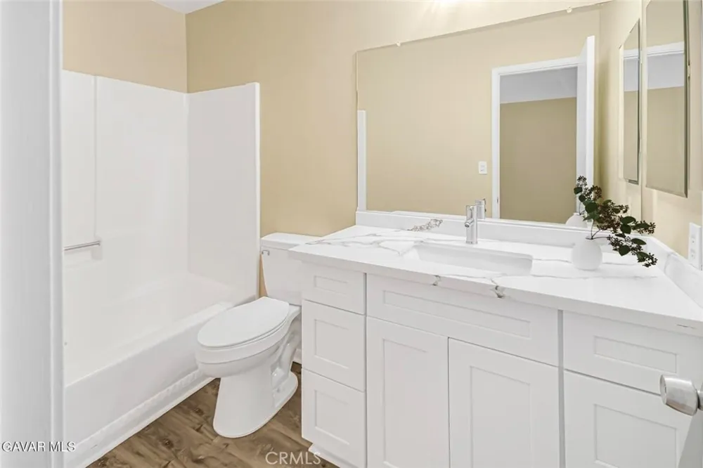 13116 E East Avenue W10 Pearblossom, CA 93553