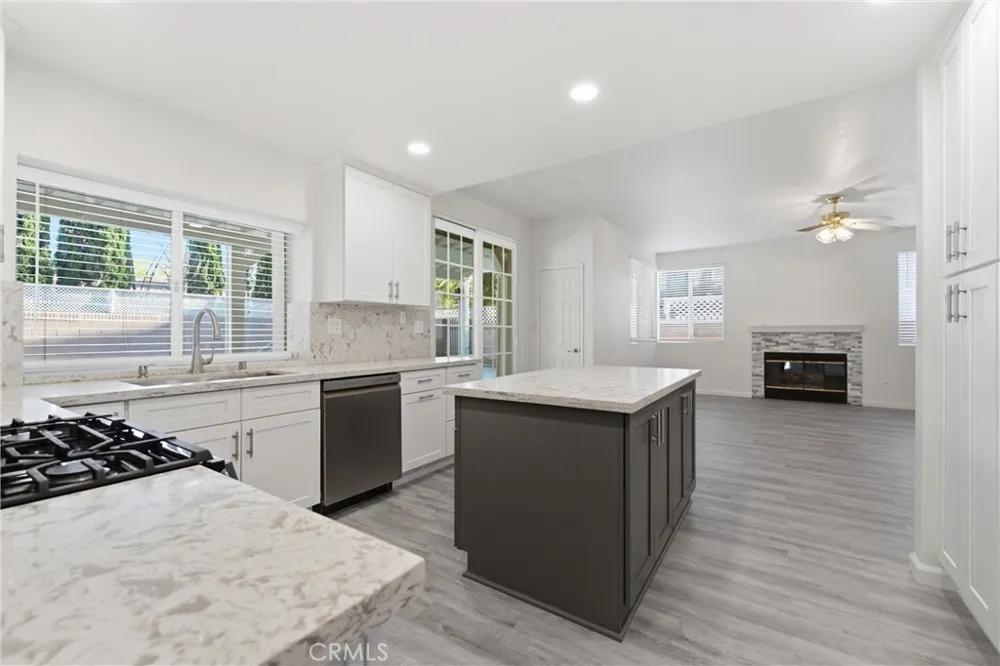 3022 Caruso Lane Lancaster, CA 93536