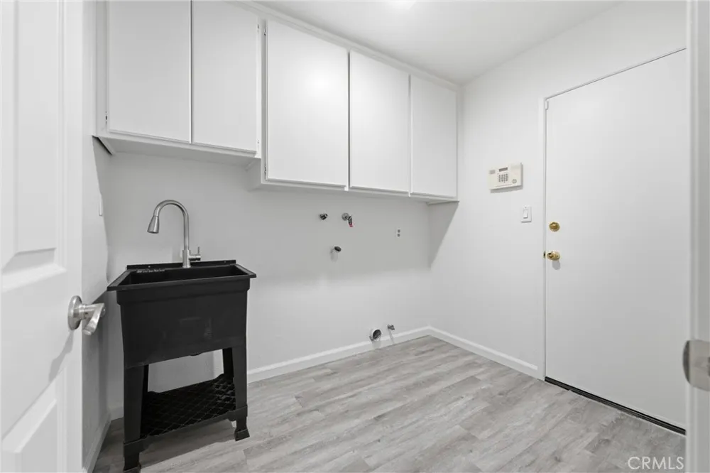 3022 Caruso Lane Lancaster, CA 93536