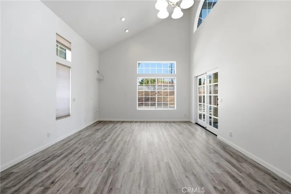 3022 Caruso Lane Lancaster, CA 93536
