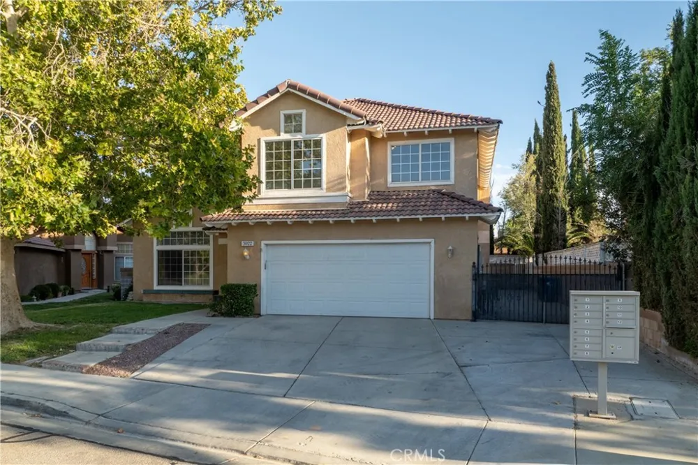 3022 Caruso Lane Lancaster, CA 93536
